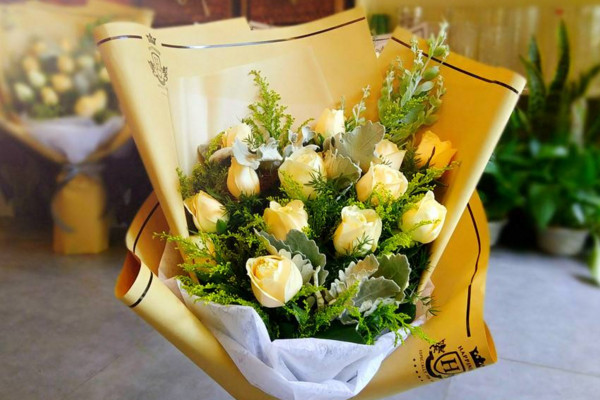 香槟玫瑰适合送哪些人，最适合送给恋人的花朵